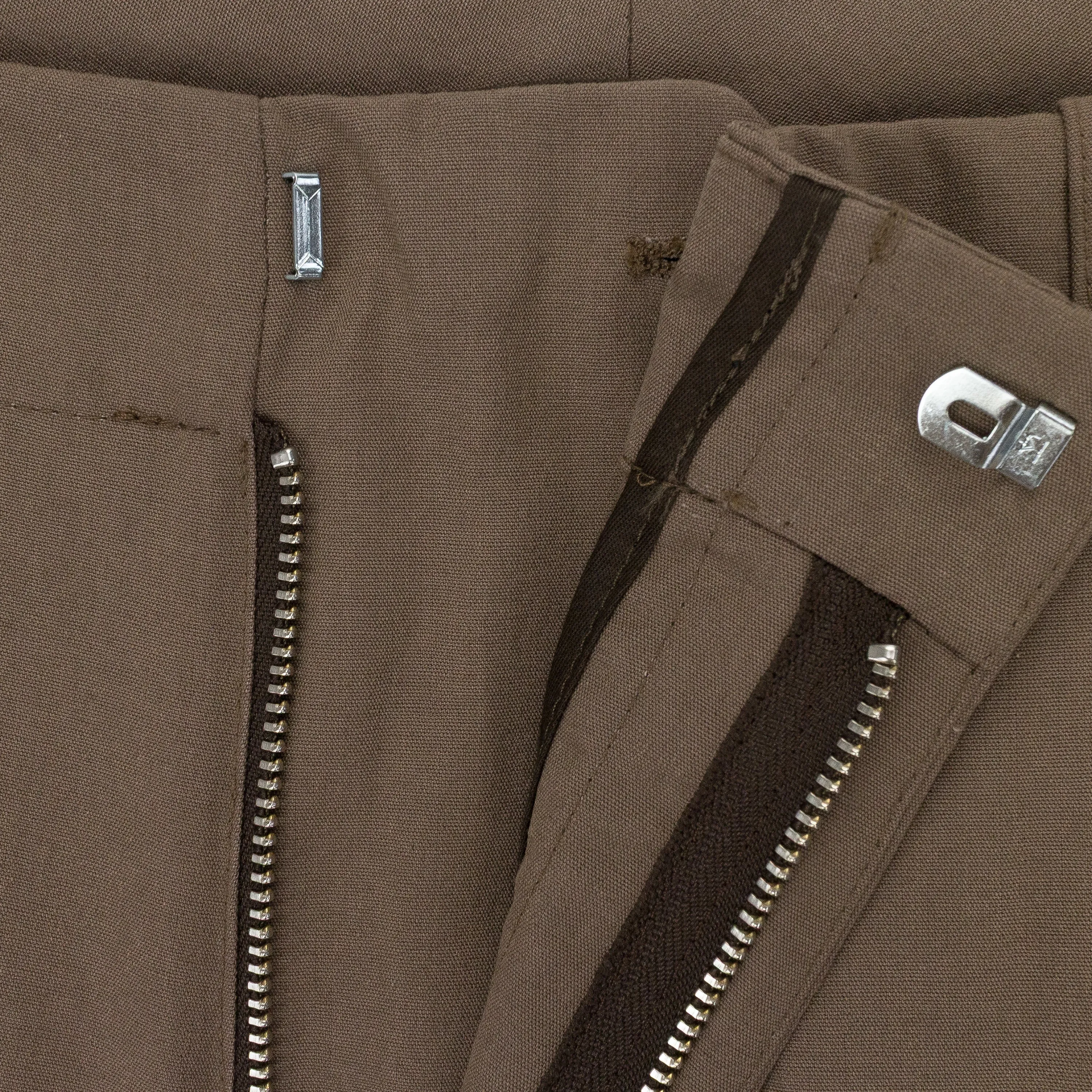 BEIGE BORROWED CHINO PANTS