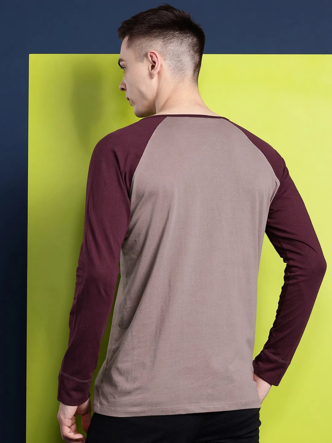 Men Dusty Mauve & Burgundy Solid Pure Cotton Slim Fit Henley T-Shirt
